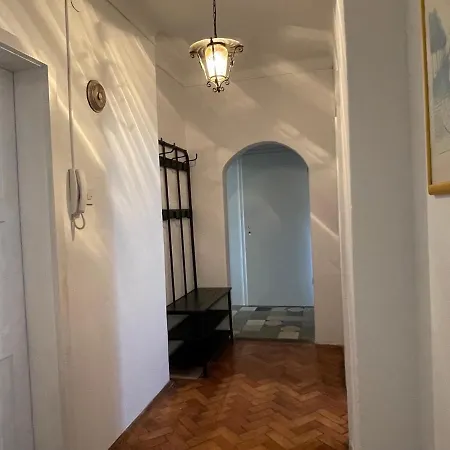 - Ljubljanica Apartman *
